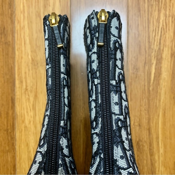 NWB Di0R (Inspired) Heeled Logo Booties *Size 40/8.5 - Picture 13 of 16